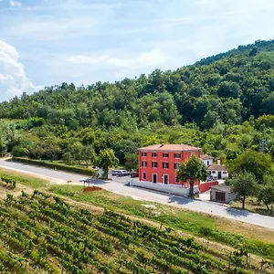 Gasthof Casa Rossa **